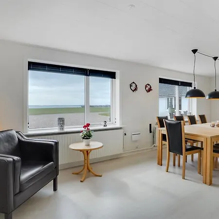 Imilie - 250m To The Fjord By Interhome