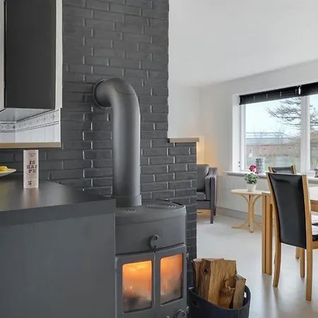 Imilie - 250m To The Fjord By Interhome